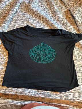 Troeges beer farming nugget shirt  Black Short Sleeve Tee cropped fem style